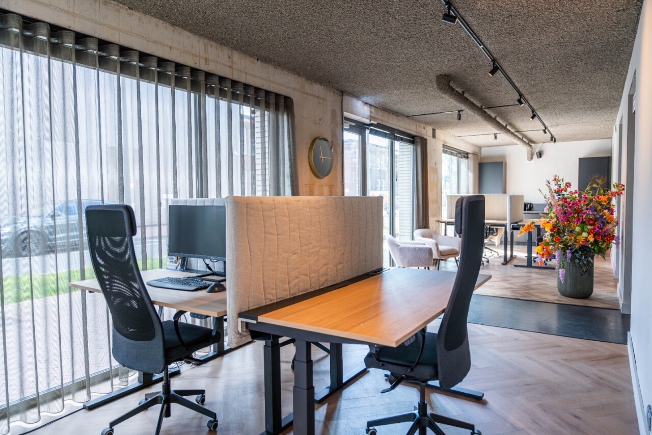 Werkplekken binnen bij Hub-S Eindhoven
